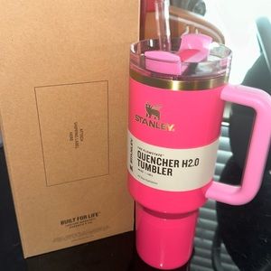 Black Friday limited edition Stanley! Sold out !